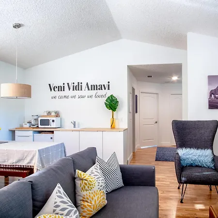 Private Mod Boho Chic Retreat Mins Dtwn Beach